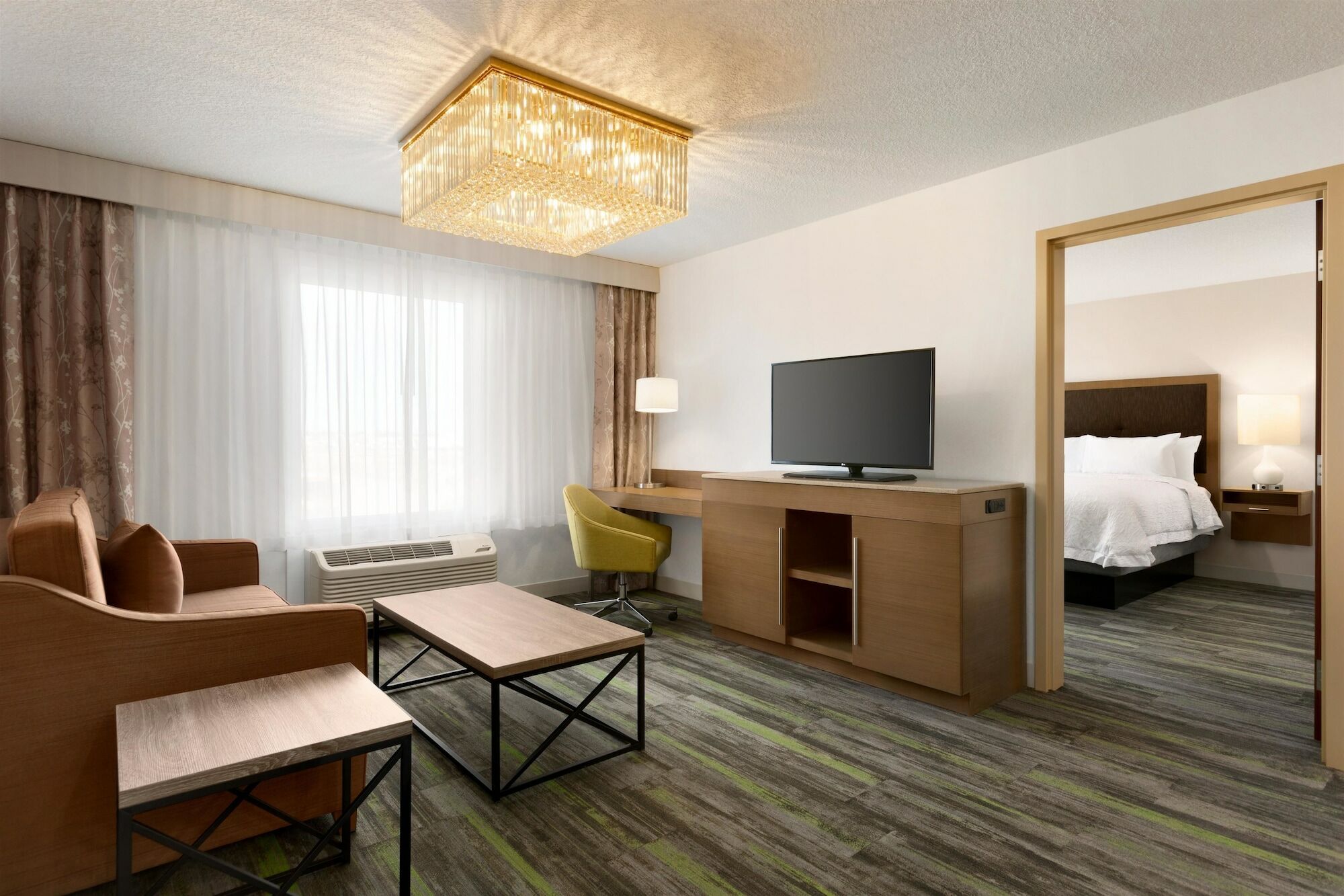 The Landing Hotel & Conference Centre St. Paul Екстериор снимка